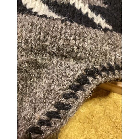 Pachamama Men's Wool Trapper Hat Winter Accessory Grey Made In Nepal With Tags - Picture 10 of 12